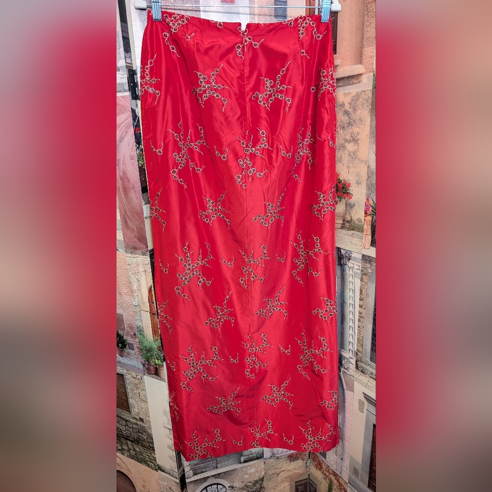 Elegant Red Floral Embroidered Evening Skirt